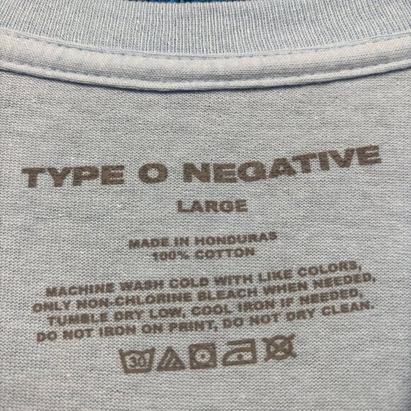 Type O Negative “Bloody Kisses” Gothic Metal Band Graphic T-Shirt Size Large - Picture 4 of 4